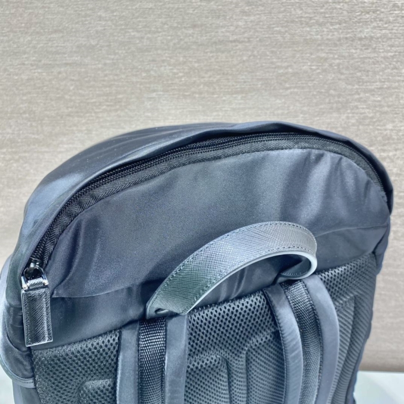 Pra*a backpacks